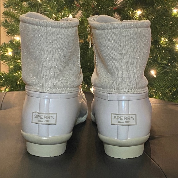 Sperry Saltwater Sparkle Ivory-Unopened Box so Color is Different than photos - Picture 3 of 4